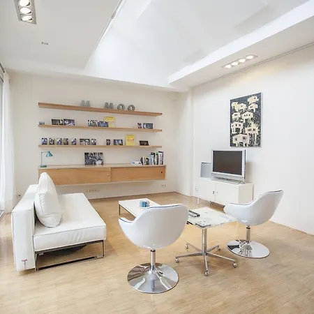 Helmers | Artfulstay דירה