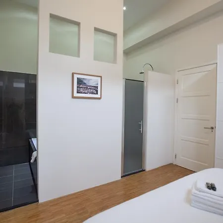 Apartment Helmers | Artfulstay *