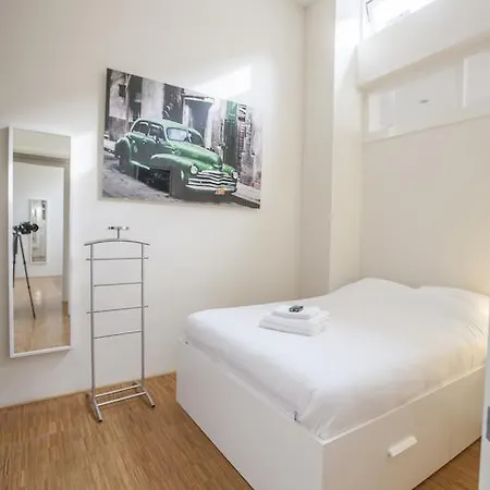 Helmers | Artfulstay